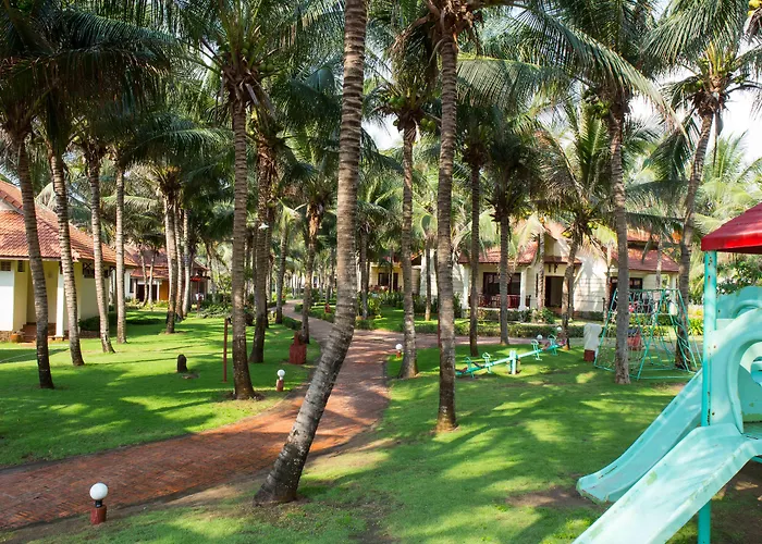 Курортный комплекс Golden Coast &