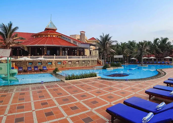 Golden Coast & Курортный комплекс Фантхьет