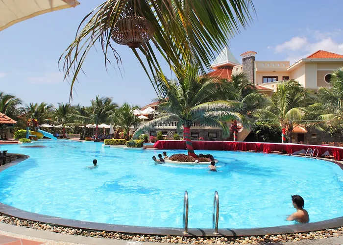 Golden Coast & Курортный комплекс 4*