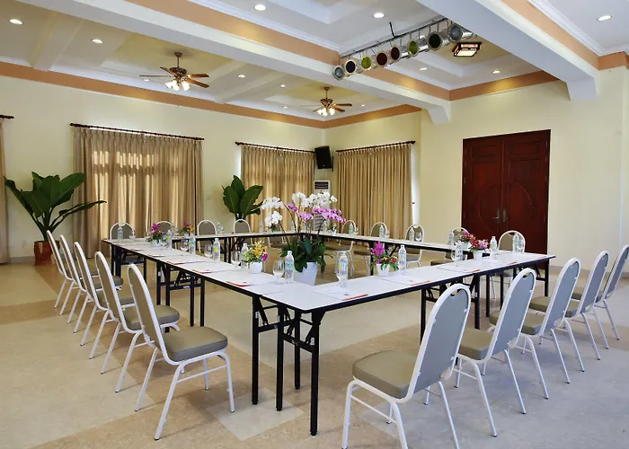 Курортный комплекс Golden Coast &